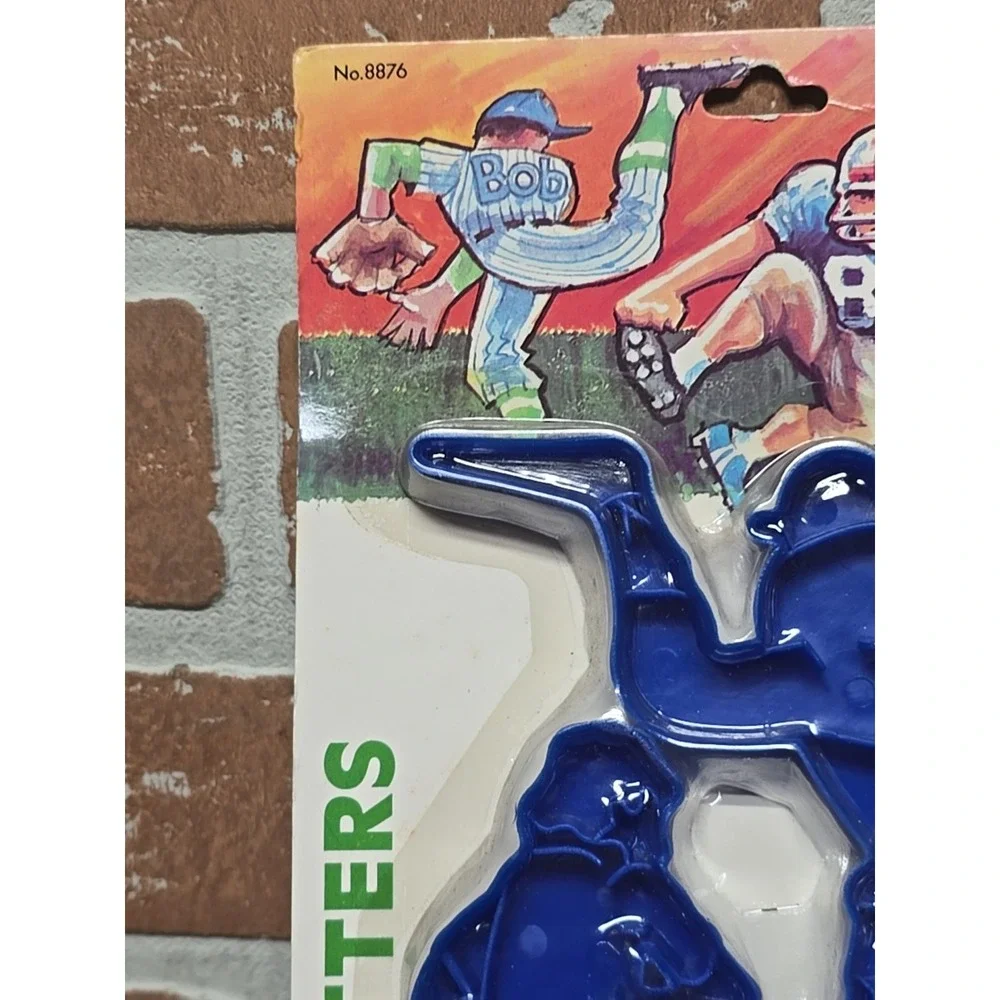 Vintage 1989 LK‎ Manufacturing Cookie Cutters Set Football Player New Sealed USA